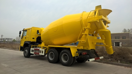 6x4 Mischer-LKW Sinotruk Howo 12 Kubikmeter Sinotruk Howo bewegliche gelbe Farbe