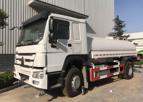 Wasser-Spray-LKW Sinotruk Howo 4x2 6x4 10000L