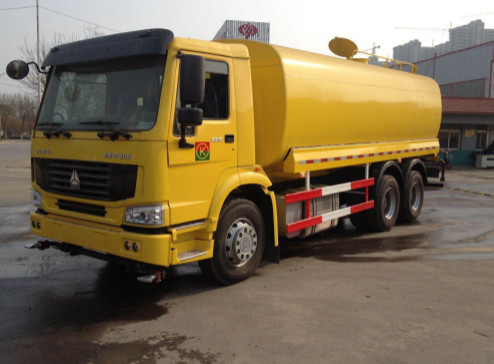 Wasser-Tankwagen 30000L Sinotruk Howo7 mit Spray-System