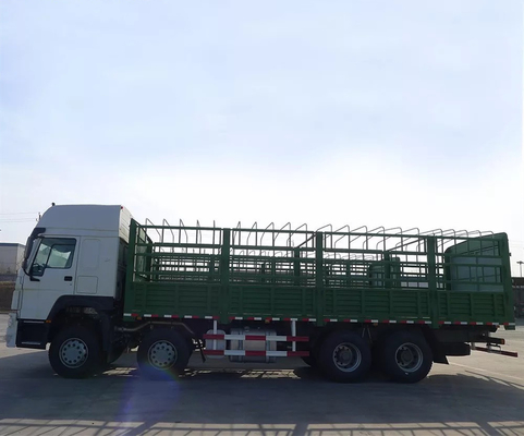 60 Tonnen LHD manuelle 8x4 Sinotruk Howo Fracht-LKW-