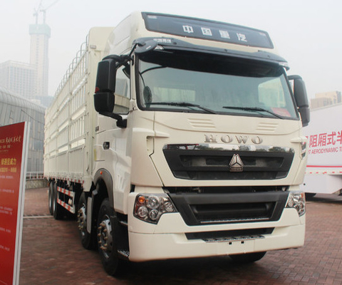 12 Schwergut-LKW Wheeler Sinottuk Howos A7 371hp