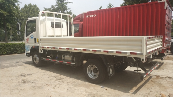 ISO geführter Leichtgut-LKW-linker Hand-Antrieb Sinotruk 10T HOWO 4x2 Euro3 mit Wechselstrom