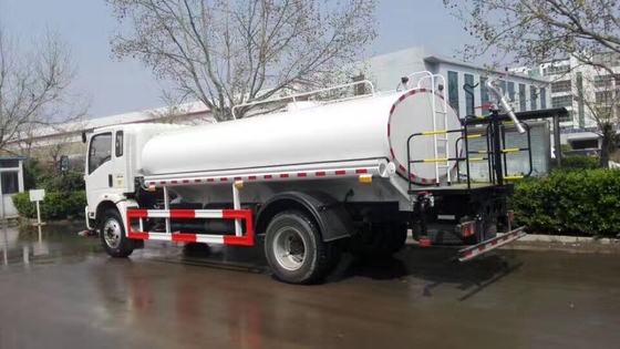 Wasser-Tankwagen Sinotruk HOWO Licht 4x2 8 CBM für Stadt Clearning und Anlagen