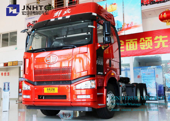 Traktor-LKW Faw J6P der Euro-2 350hp 10 Rad-6x4 mit doppelten Bunkern