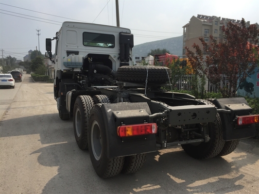 Weißer Reihen-Primärantrieb-LKW internationales Zz4257s3241 400L Sinotruk Howo