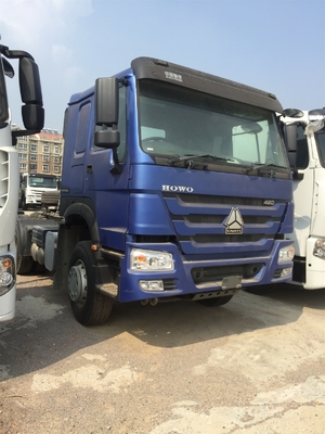 Blauer Primärantrieb-LKW-Sattelzug-LKW ZZ4257N3241W Sinotruk Howo 371