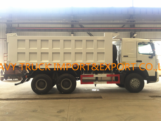 NEUE Kubikbergbaukipplaster HOWO A7 20 als Sand-Kipplaster