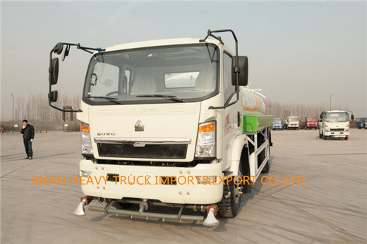 SINOTRUK-Licht Howo-Wasser-Berieselungsanlagen-LKW 50000 Liter Löschfahrzeugwasserbehälter
