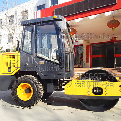 4,5 Ton Heavy Construction Machinery Single-Trommel-Vibrator-Bodenverdichter-Verdichtungsgerät