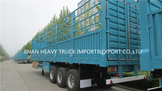 Zaun-Semi Trailer Livestock-Fördermaschinen-LKW mit 3 Achsen