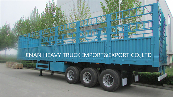 Zaun-Semi Trailer Livestock-Fördermaschinen-LKW mit 3 Achsen