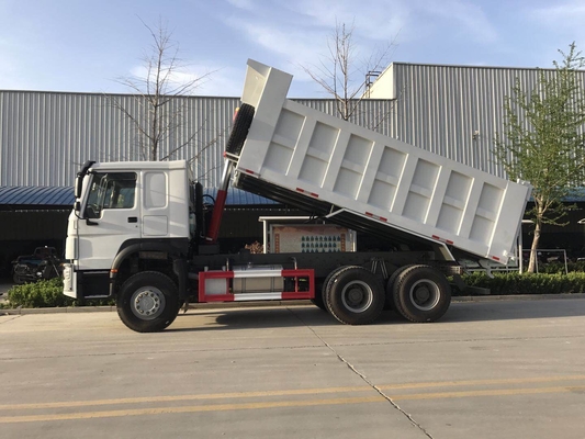SINOTRUK Howo 6x4 3 Axle Dump Truck 30 Tonnen Hochleistungskipplaster Tipper Truck ladend