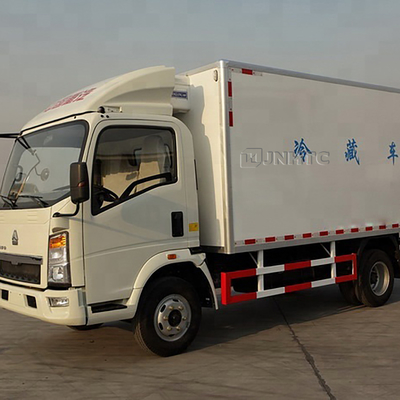 Mini 4x2 6 Räder 10 Tonnen HOWO Leichtkühlschachtel-Truck mit Trägerkühlschrank