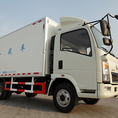 Mini 4x2 6 Räder 10 Tonnen HOWO Leichtkühlschachtel-Truck mit Trägerkühlschrank