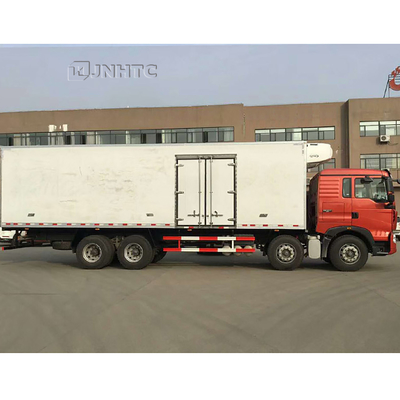 Sinotruk HOWO 45cbm Gefrierschrank 8x4 Kühlfahrzeug 20 Tonnen Kühlfahrzeug