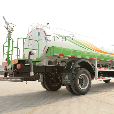 Leichtwasser-Tankwagen 4x2 SINOTRUK HOWO mit 14m Front Sprinkler