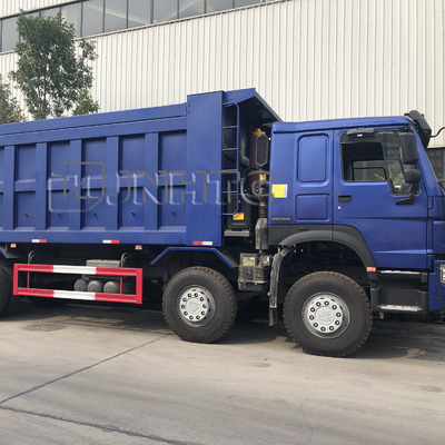 Selbst SINOTRUK HOWO 12 Wheeler Heavy Duty Dump Truck, der 8x4 3cbm 371hp lädt