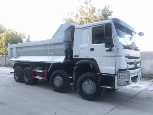 Formdump-Kasten-LKW SINOTRUK HOWO 8X4 U in Ghana Tansania Sambia Simbabwe