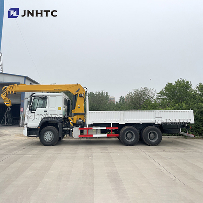 Teleskopischer LKW Sinotruk Howo 6x4 10 brachte Crane Straight Arm Cargo Truck-Kran an