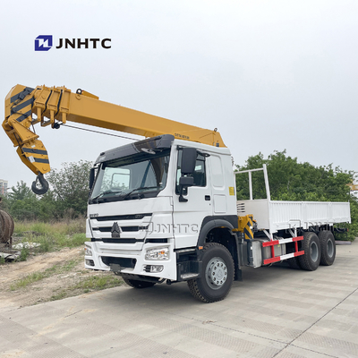 Teleskopischer LKW Sinotruk Howo 6x4 10 brachte Crane Straight Arm Cargo Truck-Kran an