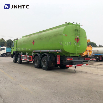 Räder HOWO 8x4 12 tanken den Tankwagen, der 30cbm 35cbm 25 CBM Euro2 Euro3 wieder tankt