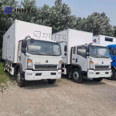 Kühlschrank-Gefrierschrank-Impf-LKW Sinotruk HOWO Euro2 5 Tonnen 4x2 6 Rad-Licht-
