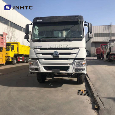 Räder Sinotruk Howo Benz White Dump Truck 50T 12 rechter Antriebs-neues Modell