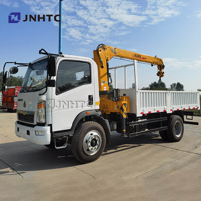 Kleiner Fracht-LKW Sinotruk Howo 4*4 mit Kran 3.2T