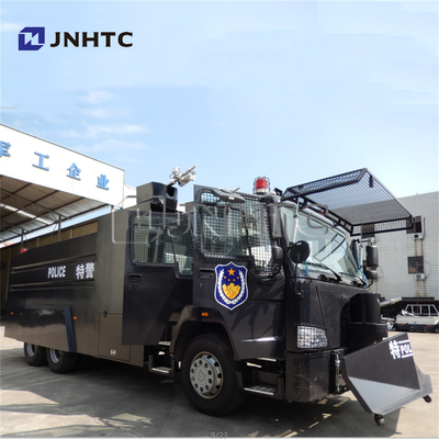 Mobiler LKW SINOTRUK brachte Militärfracht kugelsicheren Van Truck Anti Riot Vehicle an