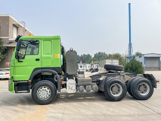 Euro2 LHD Sinotruk Howo 10 dreht der 371 Pferdestärken-Sattelzug-LKW 50 Tonne