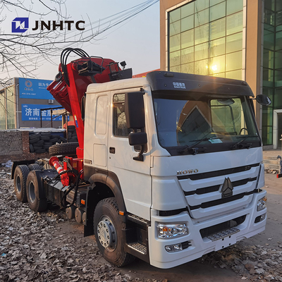 Räder 371hp 8 Ton Telescopic Crane Truck Sinotruk HOWO 6x4 40t 10