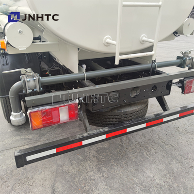 Internationaler rechter Antrieb Sinotruk Howo Wasserwagen-4x2
